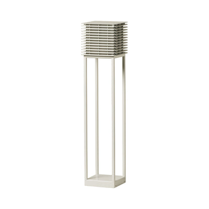 Shiro 17 Alta Outdoor Floor Lamp in Detail.