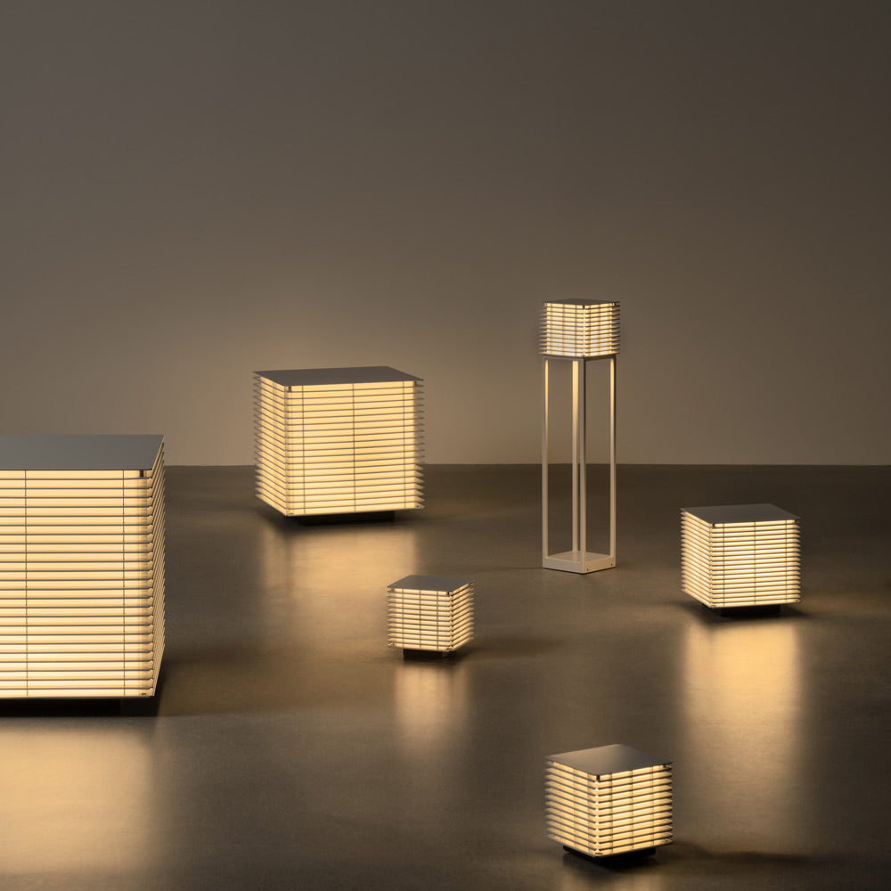 Shiro Table Lamp in Detail.