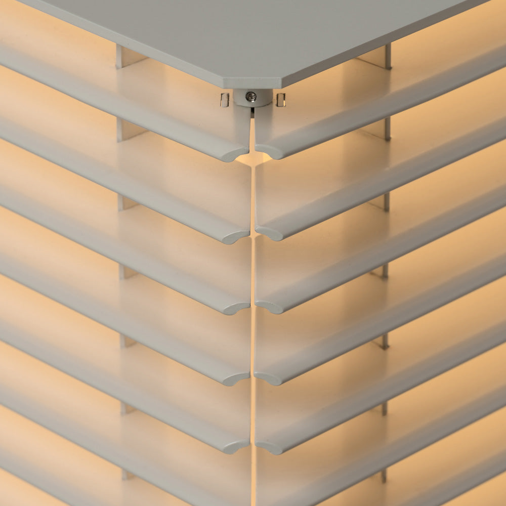 Shiro Table Lamp in Detail.