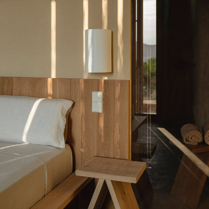 Singular Wall Light in bedroom.