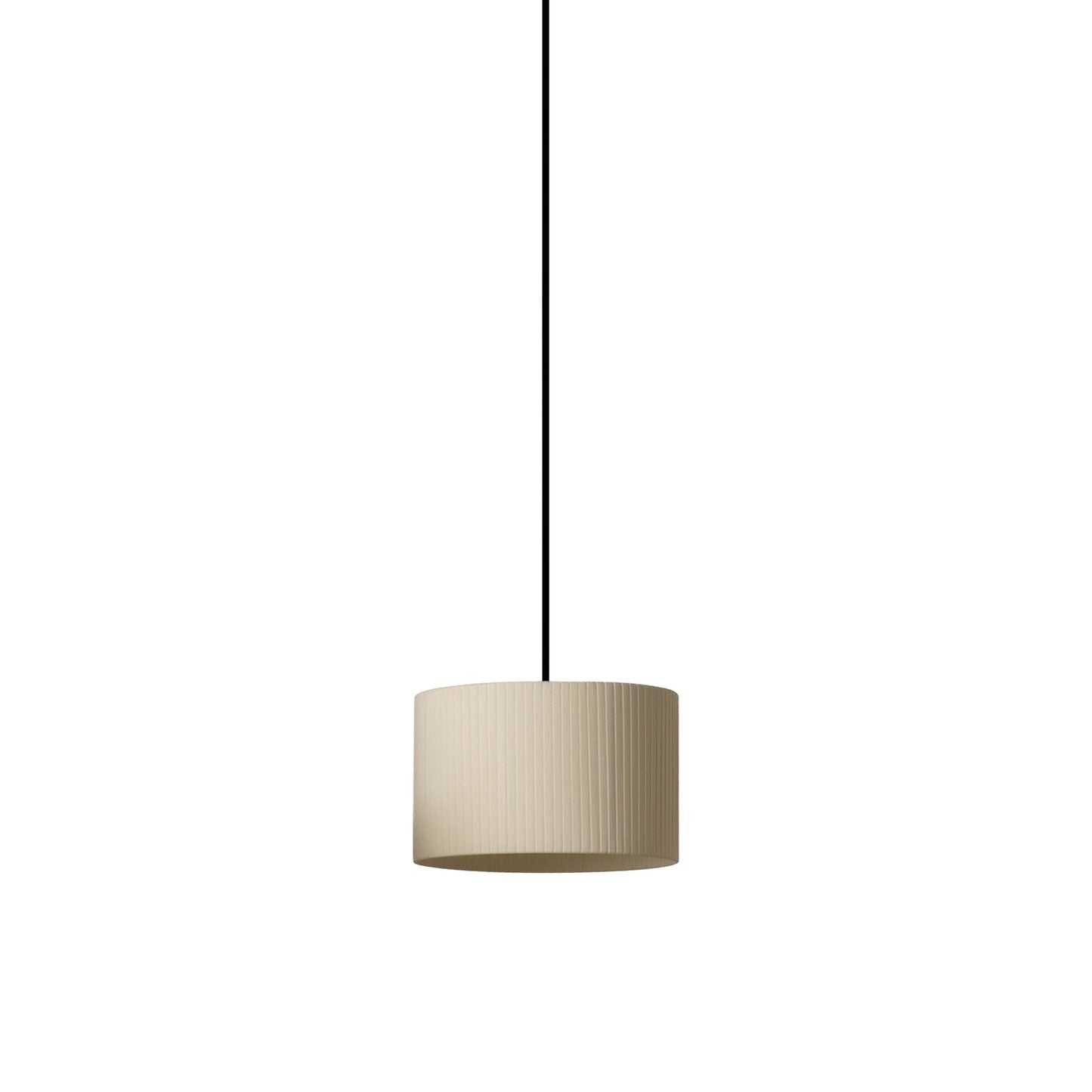 Sísísí Cilíndricas Single Pendant Light in Black/Natural (10.5-Inch).