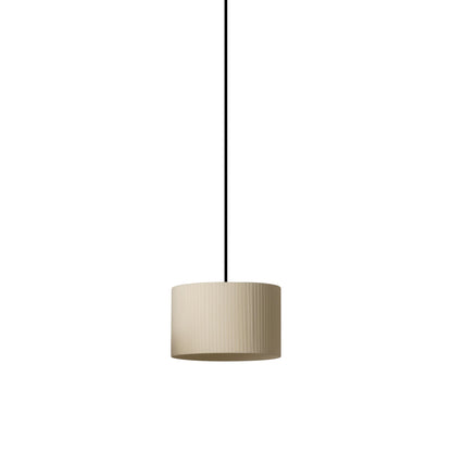 Sísísí Cilíndricas Single Pendant Light in Black/Natural (10.5-Inch).