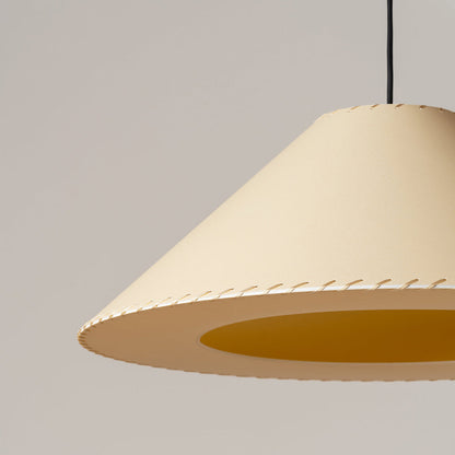Sísísí Cónicas Planas Pendant Light in Detail.