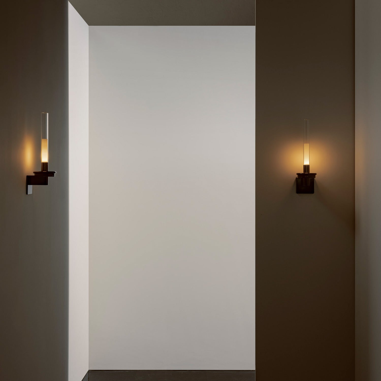 Sylvestrina Wall Light in Detail.