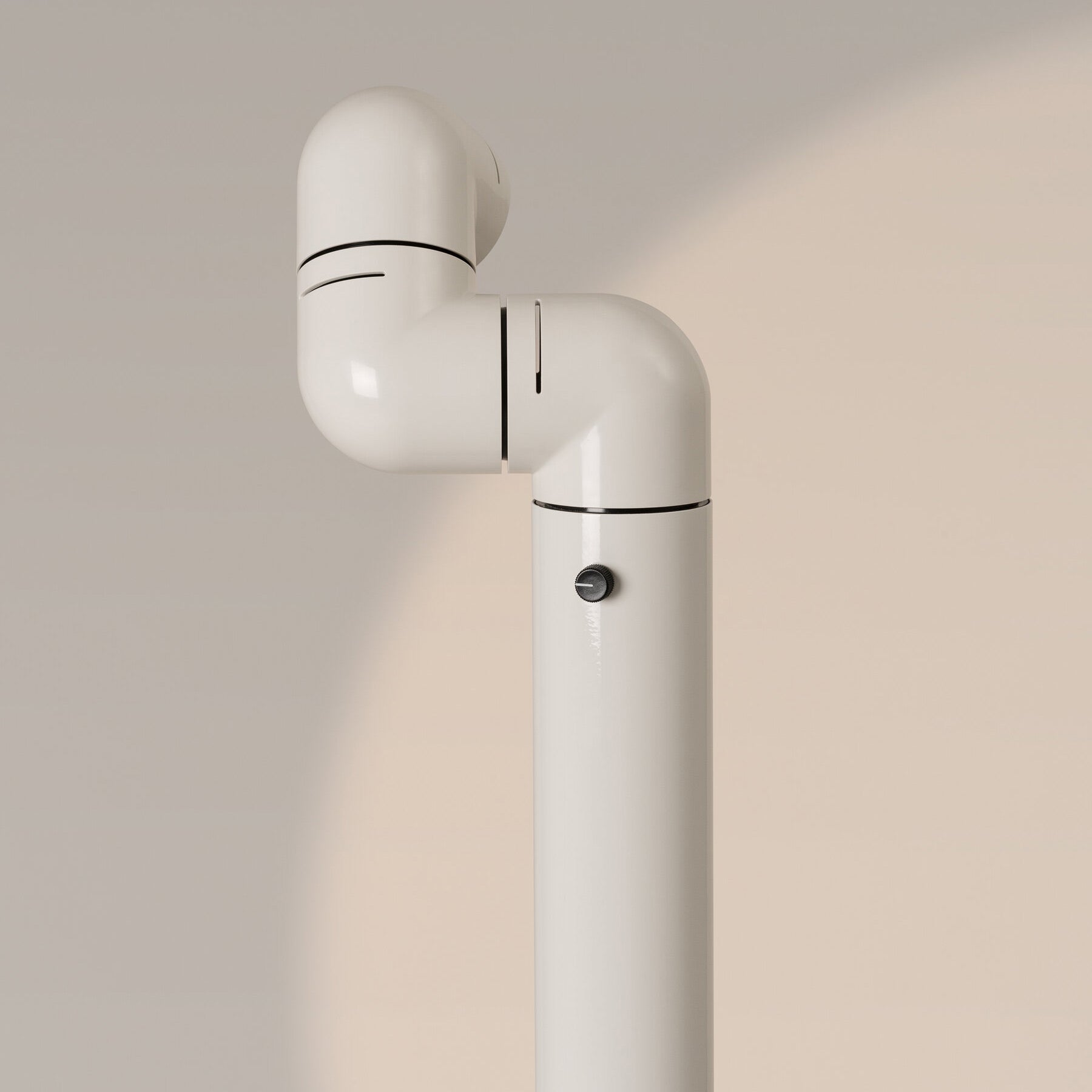 Tatu Alta LED Floor Lamp in Detail.