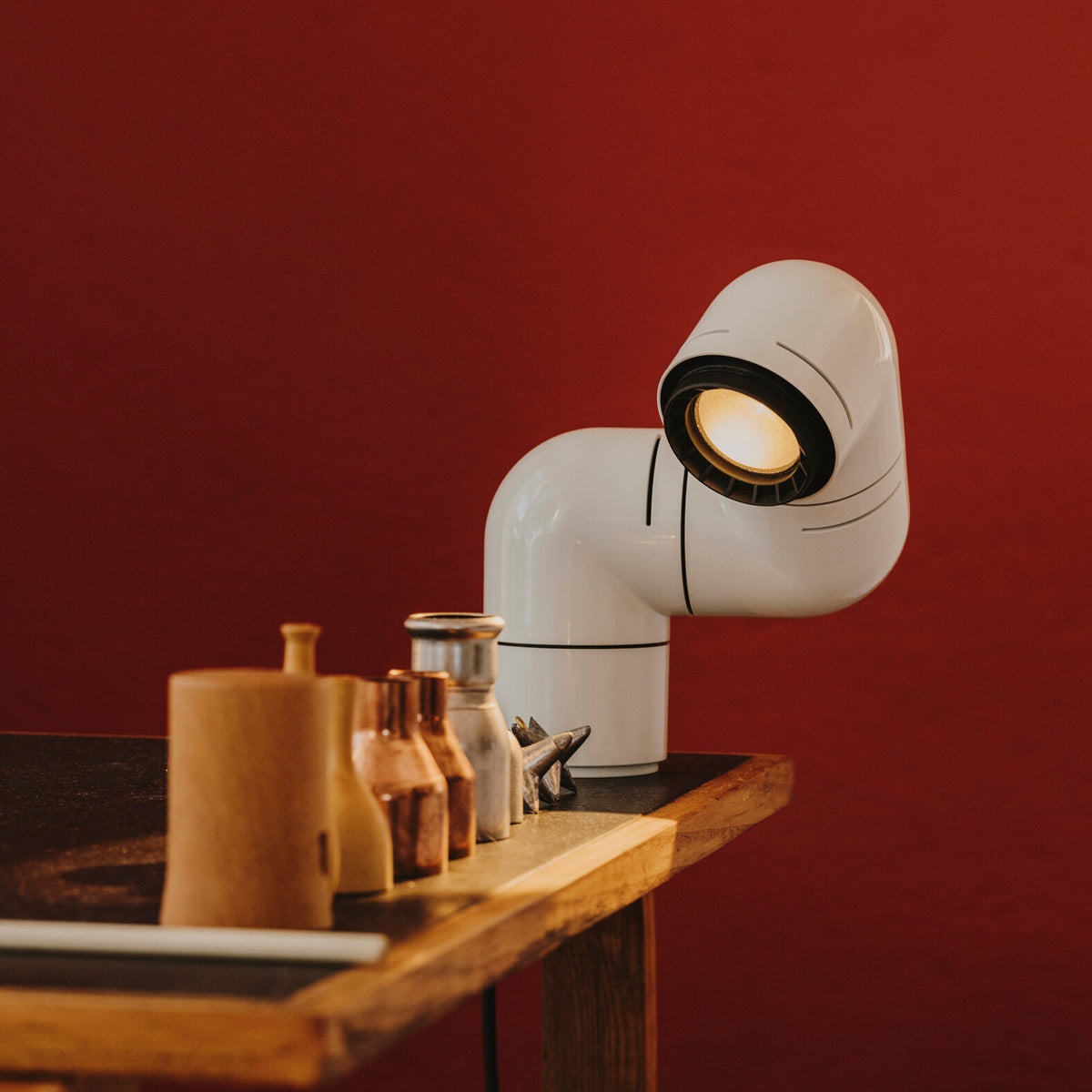 Tatu LED Table Lamp in Detail.