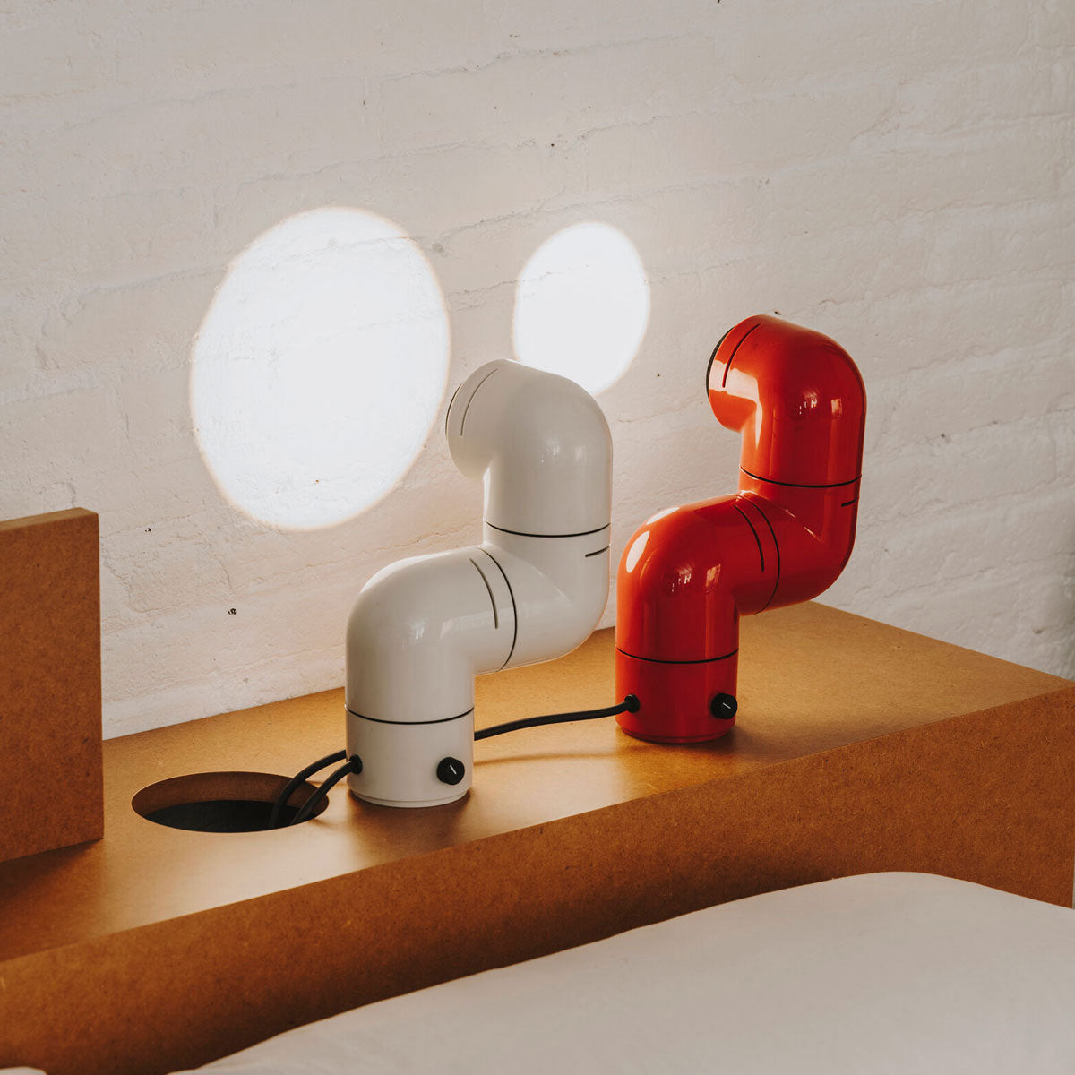 Tatu LED Table Lamp in Detail.