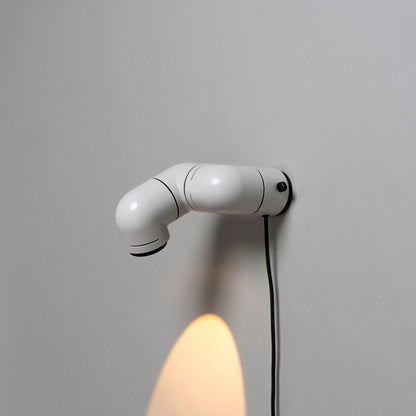 Tatu LED Table Lamp in Detail.
