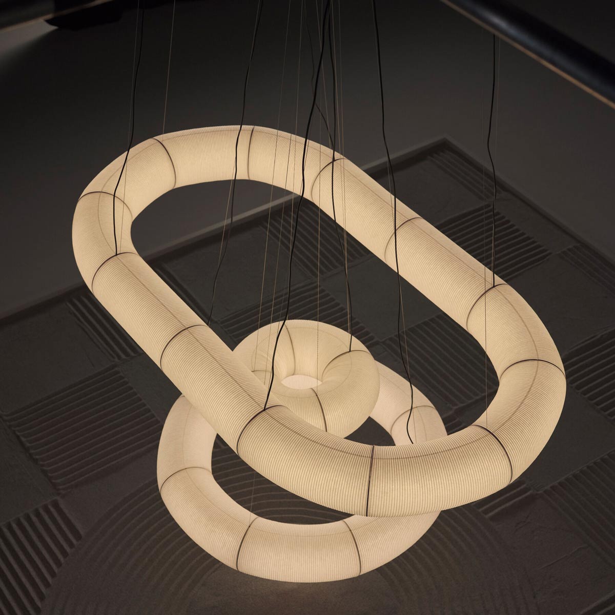 Tekiò Oval LED Pendant Light in Detail.