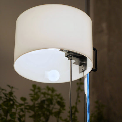 TMC Floor Lamp in Detail.