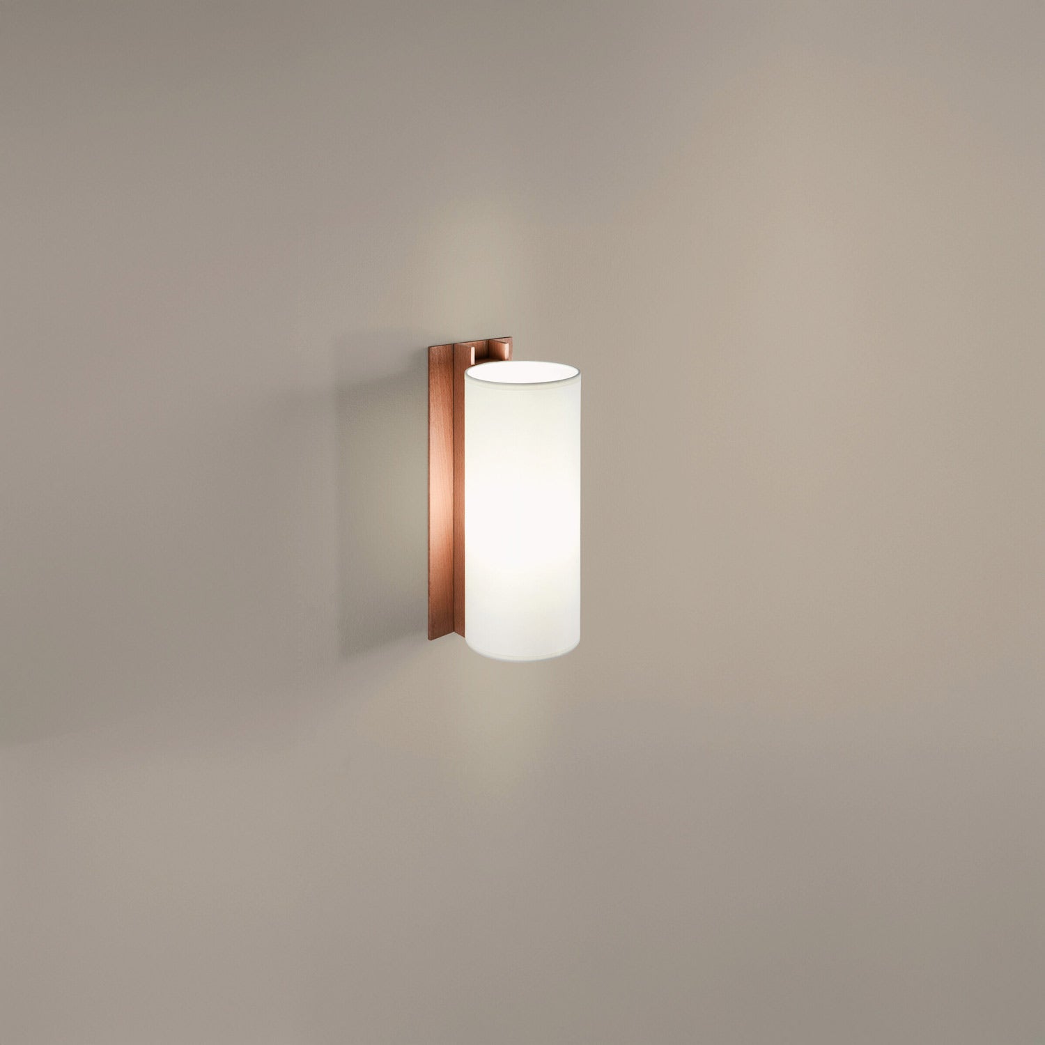 TMM Largo Wall Light in Detail.