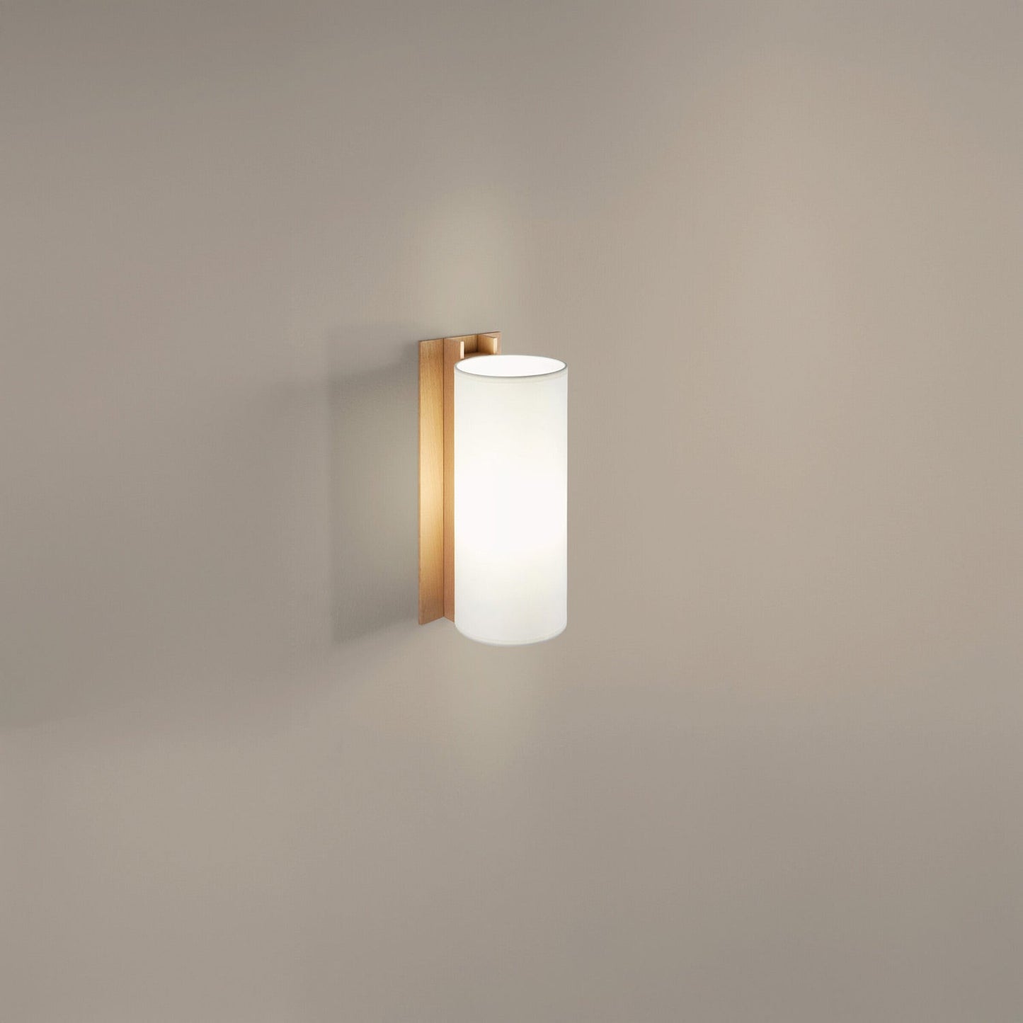 TMM Largo Wall Light in Detail.