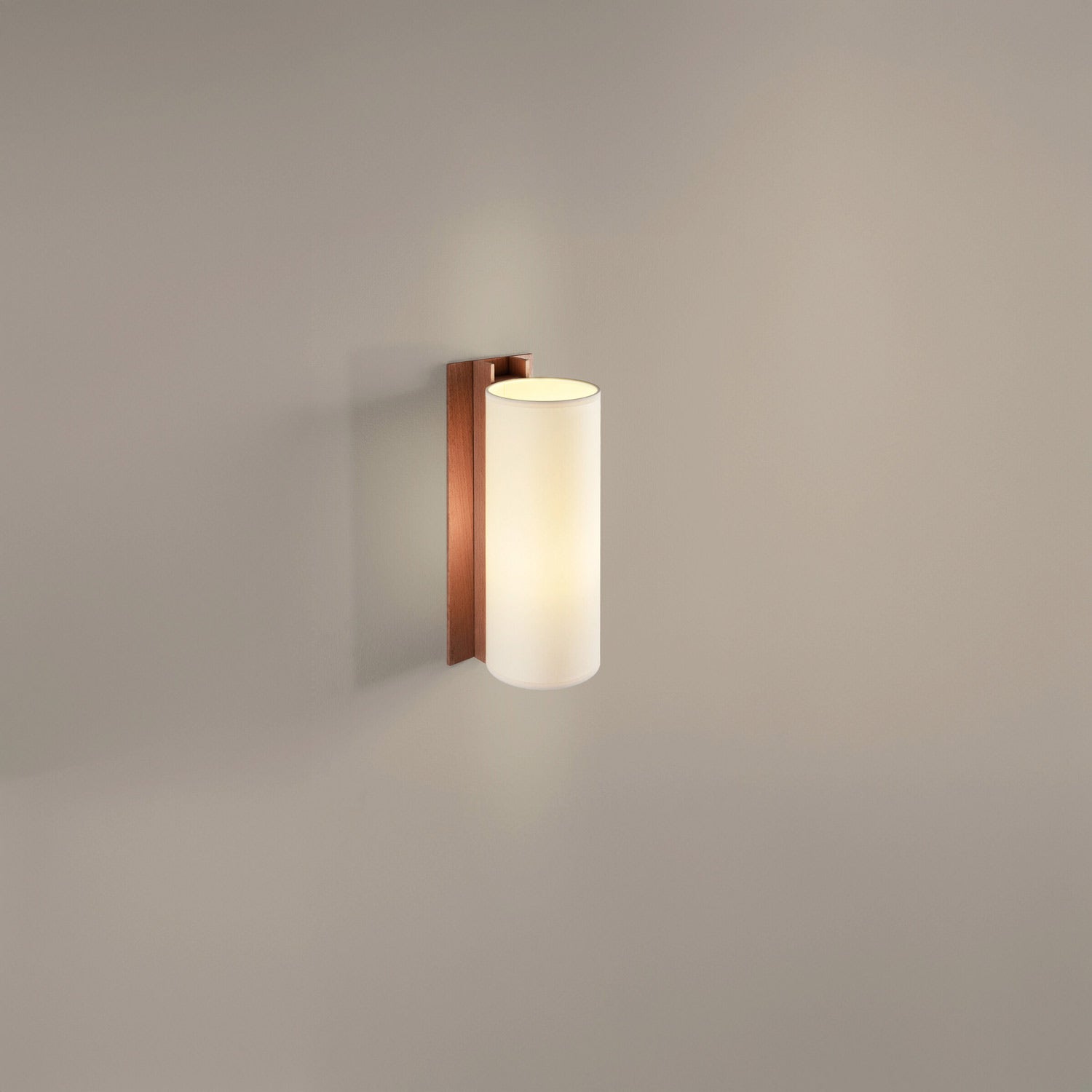 TMM Largo Wall Light in Detail.
