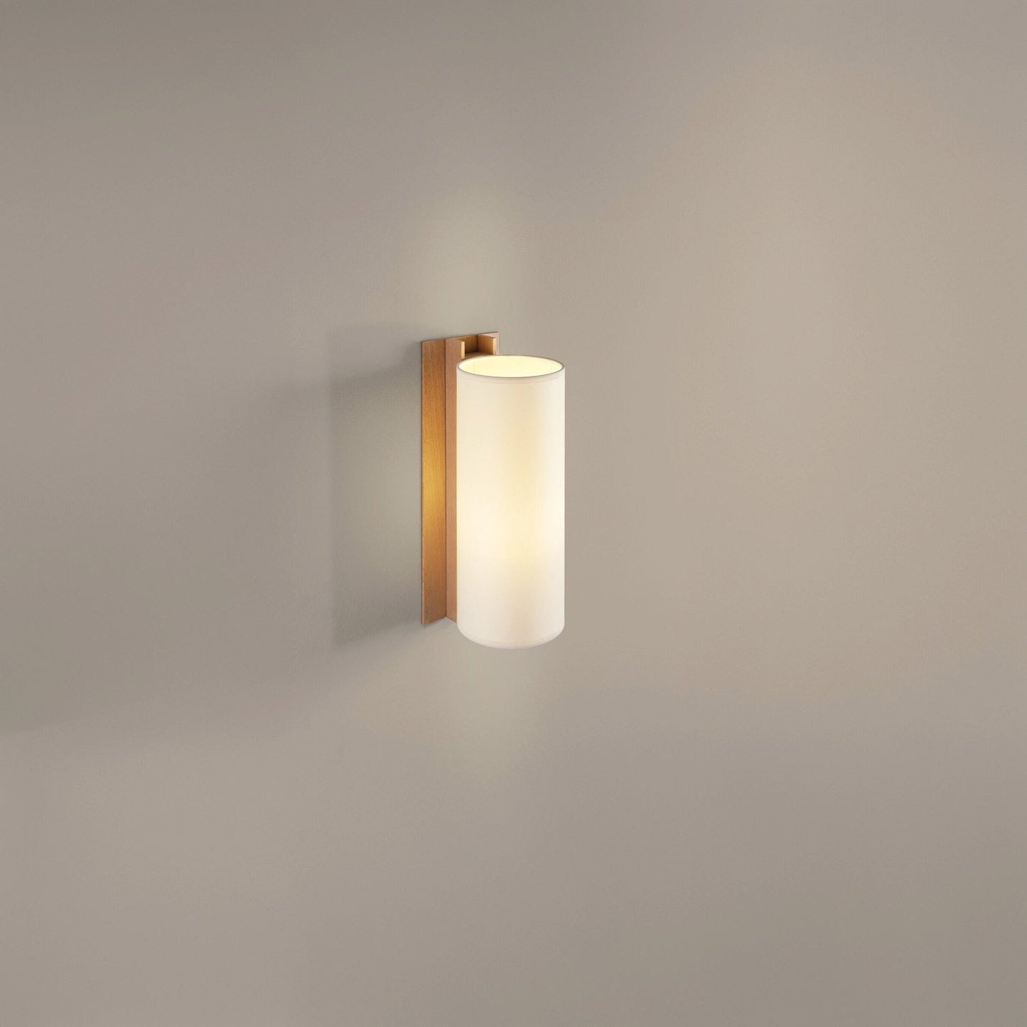 TMM Largo Wall Light in Detail.