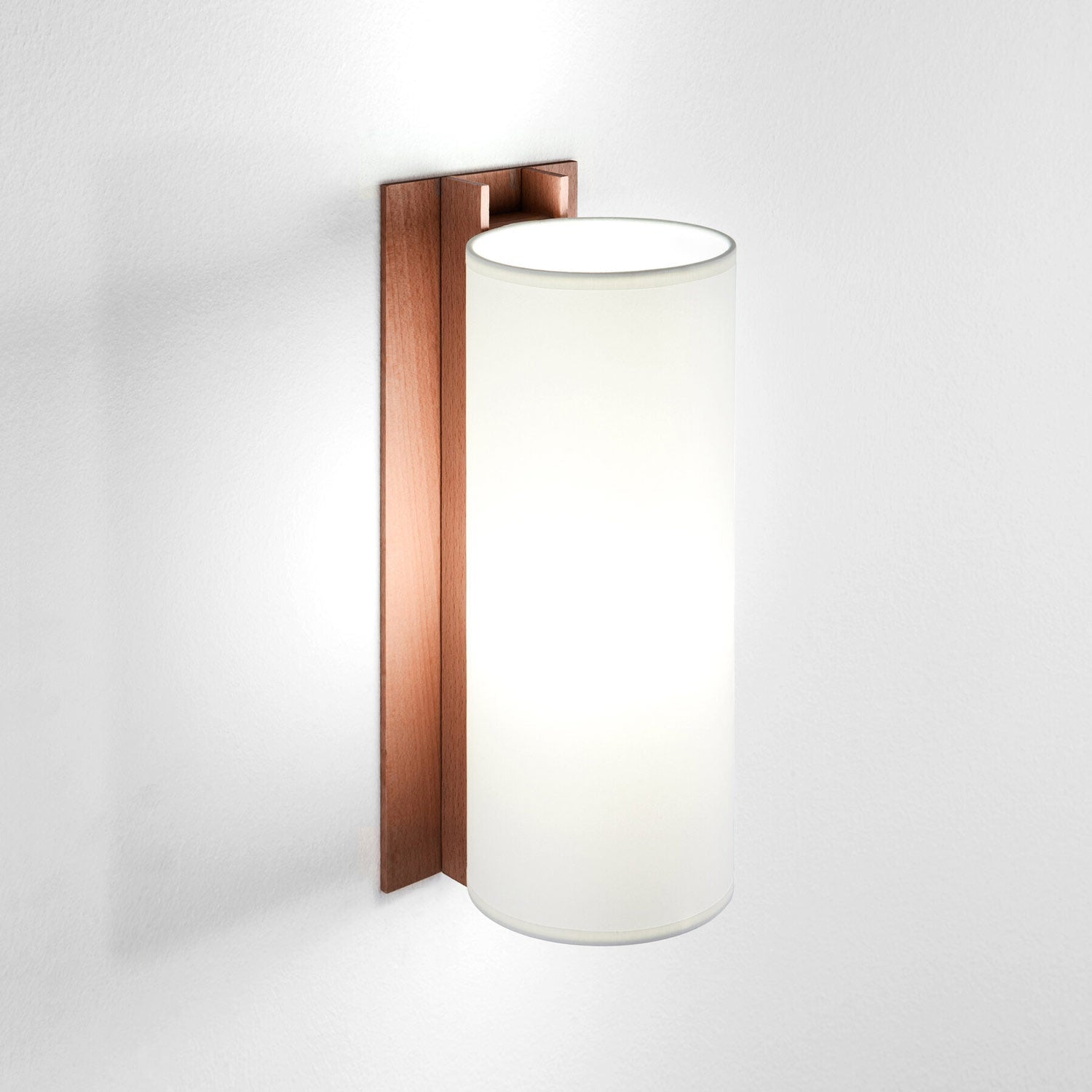 TMM Largo Wall Light in Detail.