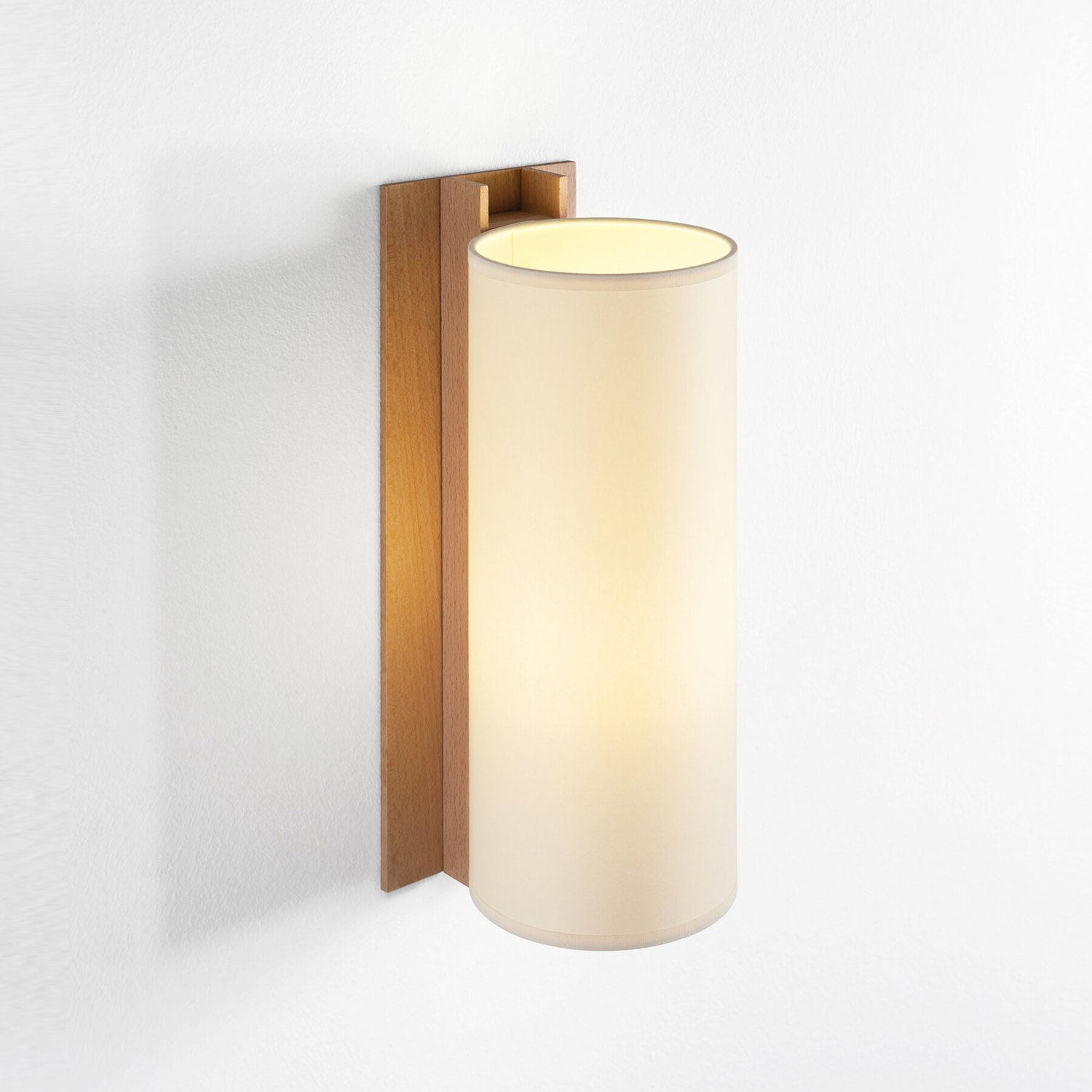 TMM Largo Wall Light in Detail.