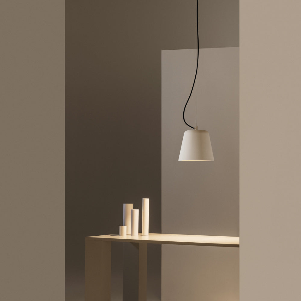 Vaso LED Pendant Light in Detail.
