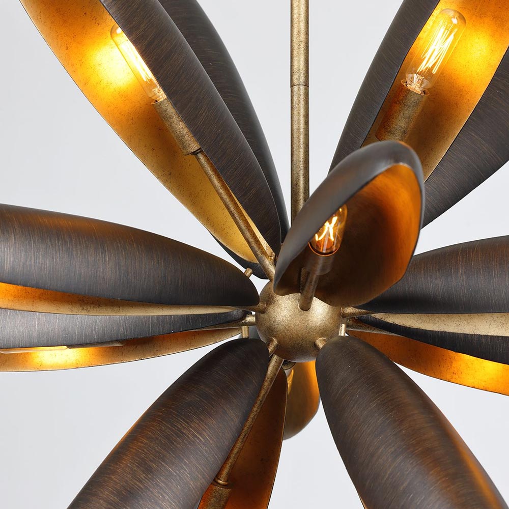 Estrella Del Mar Chandelier in Detail.