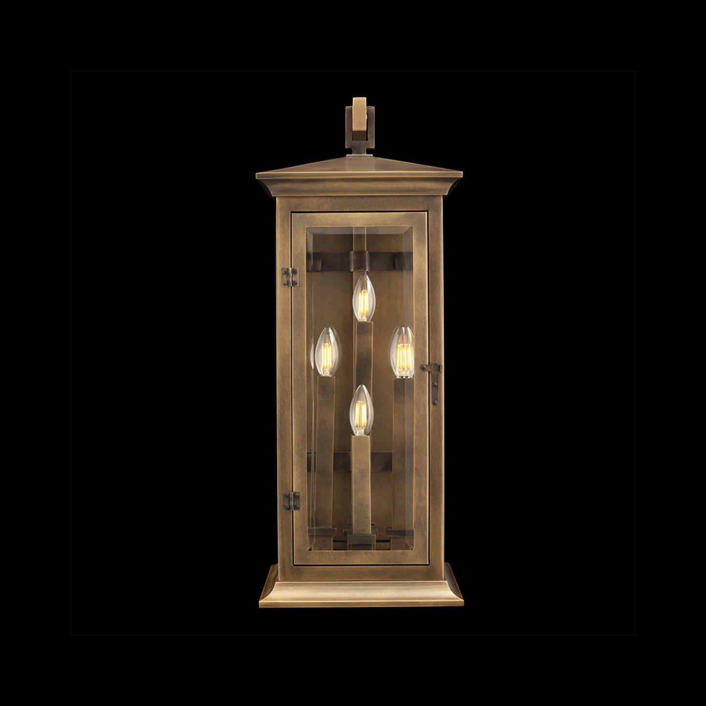 Dresden Outdoor Wall Light in Detail.