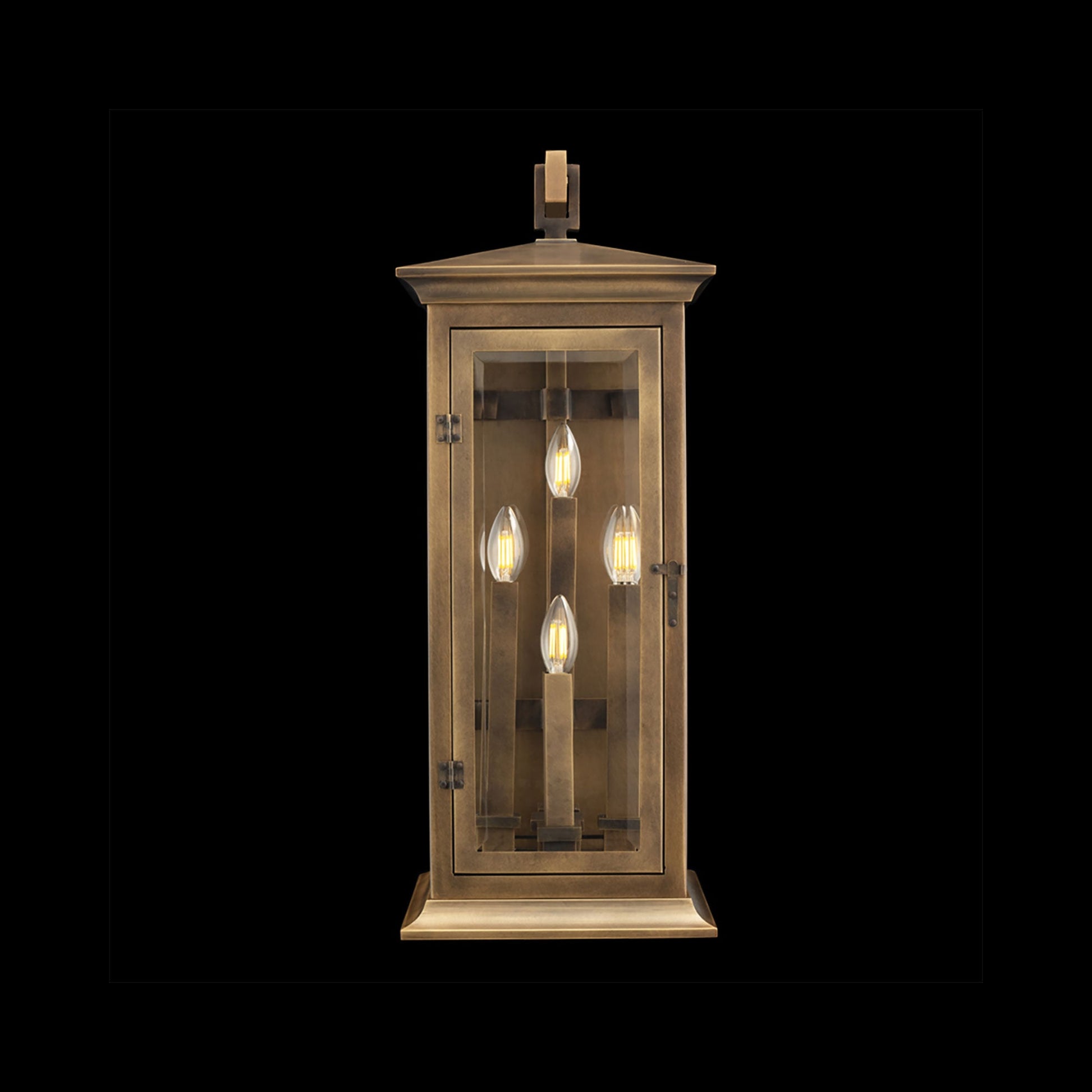 Dresden Outdoor Wall Light in Detail.