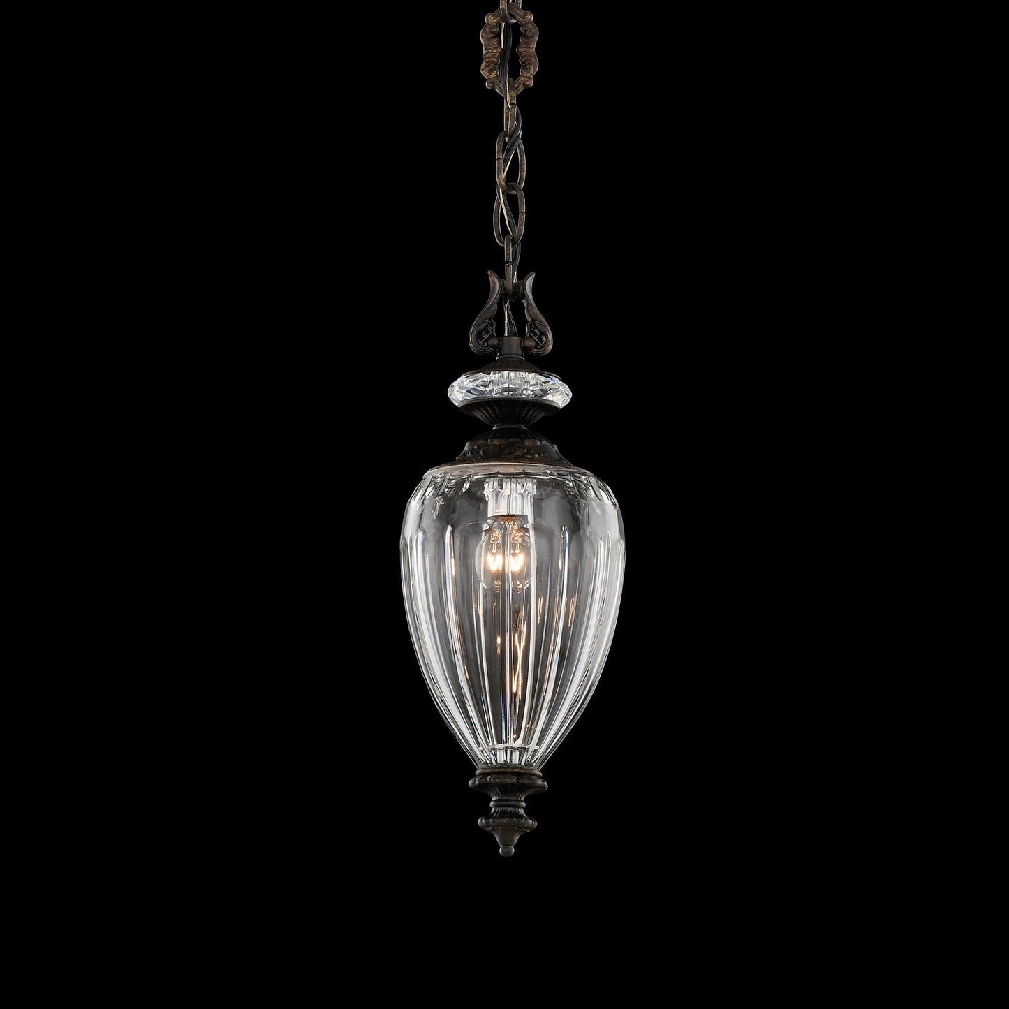 Dyana Mini Pendant Light in Detail.