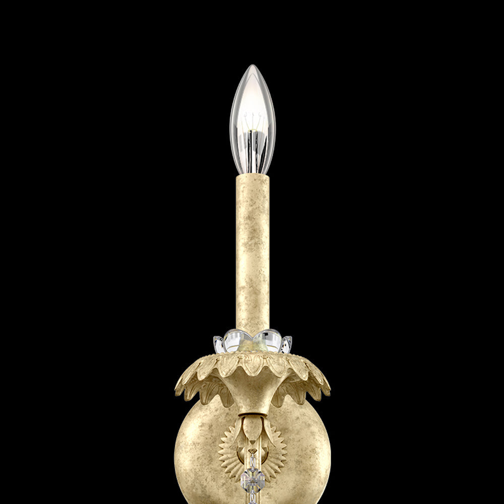 Helenia Wall Light in Detail.