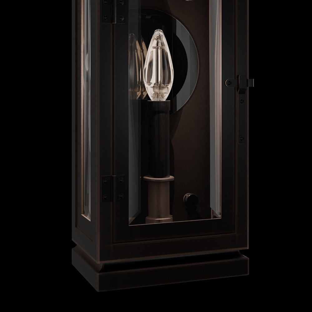 La Motte Outdoor Wall Light in Detail.