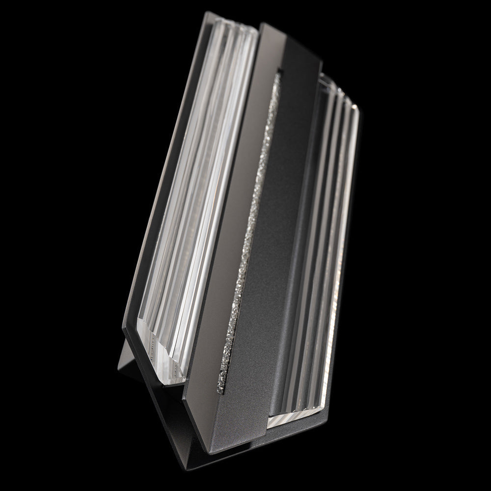 Outlook Outdoor LED Wall Light in Detail.