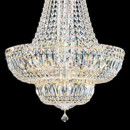 Petit Crystal Deluxe Pendant Light in Detail.