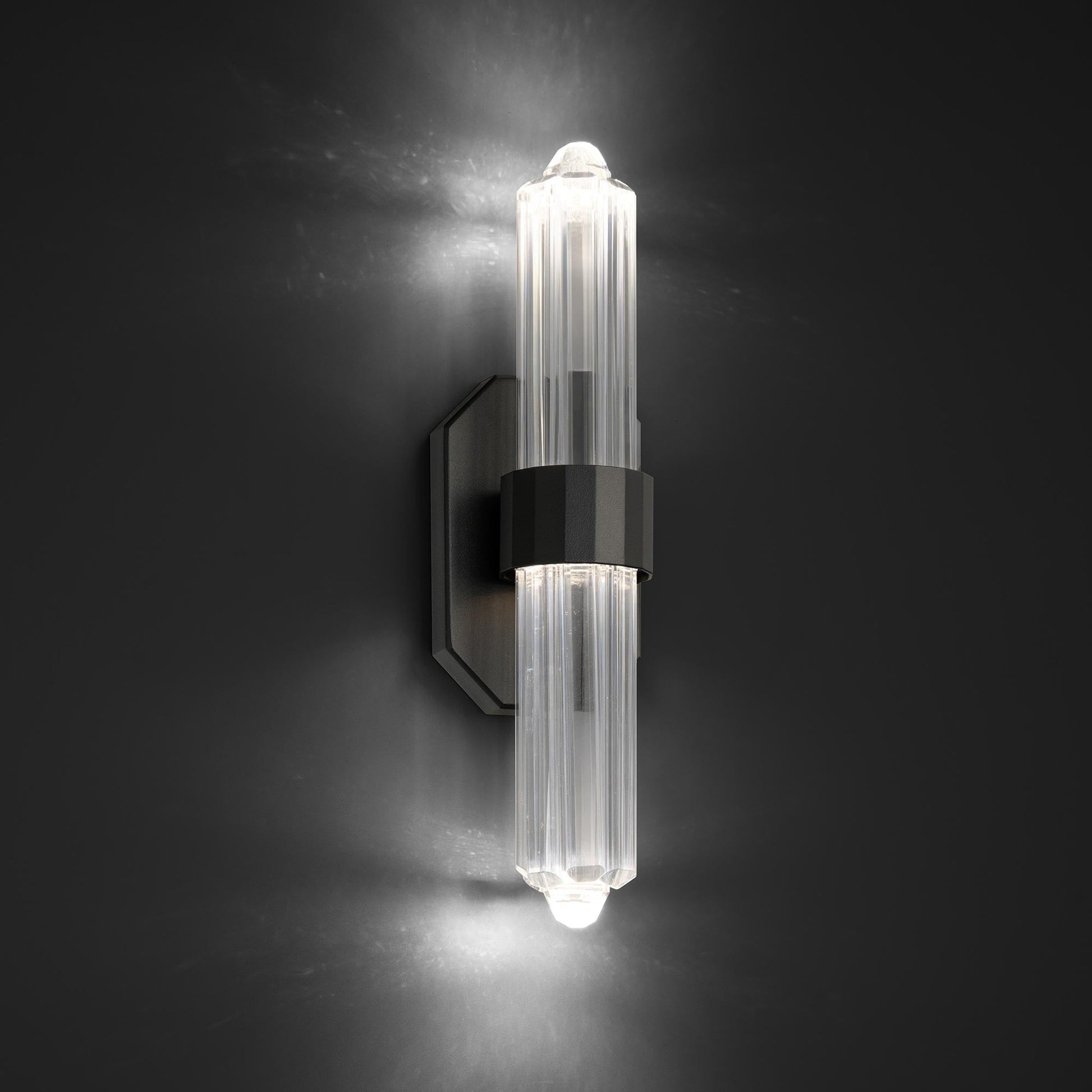 Silo LED Wall Light in Detail.