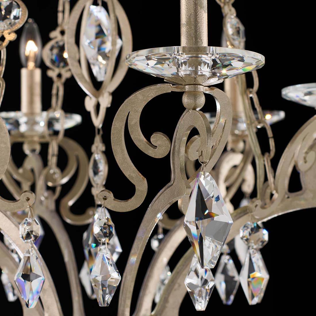 Tamerlaine Chandelier in Detail.