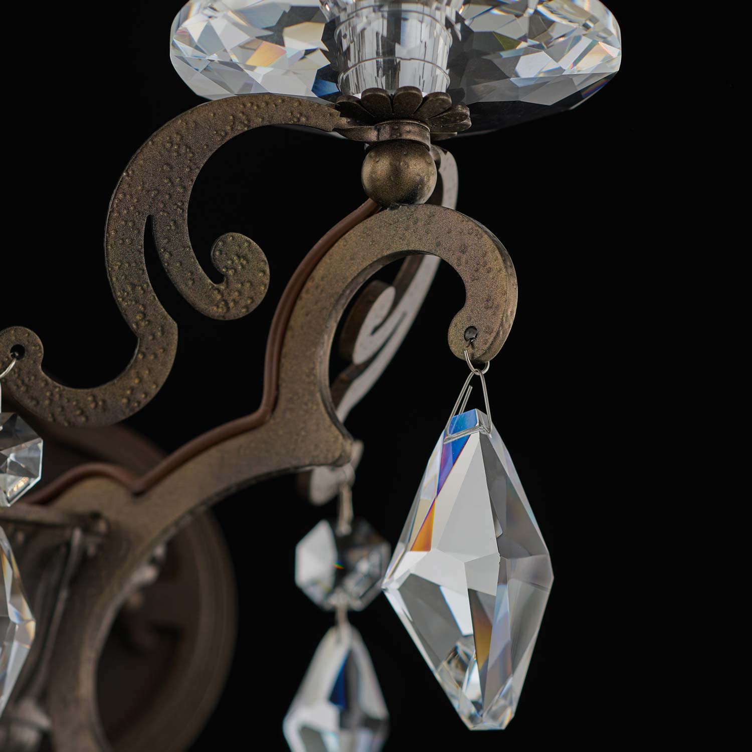 Tamerlaine Wall Light in Detail.