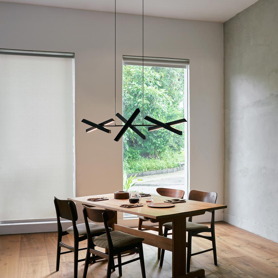 Konnect LED Pendant Light in dining room.