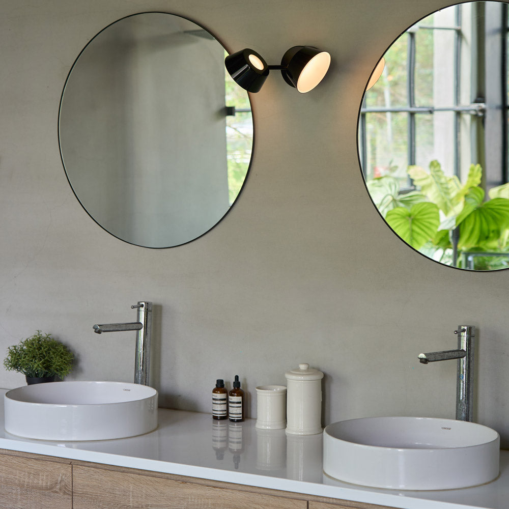 Olo 130WR2 LED Wall Light in bathroom.