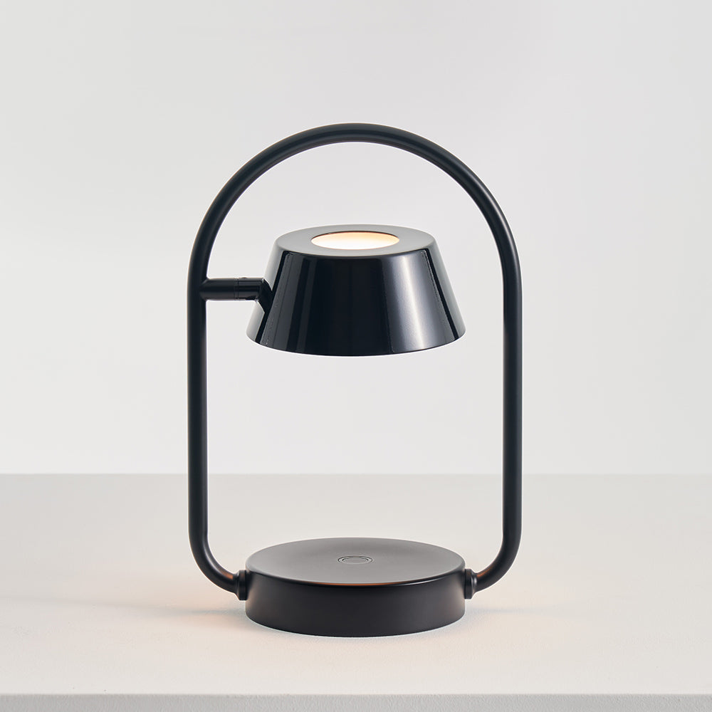 Olo Rechargeable LED Table Lamp in Detail.