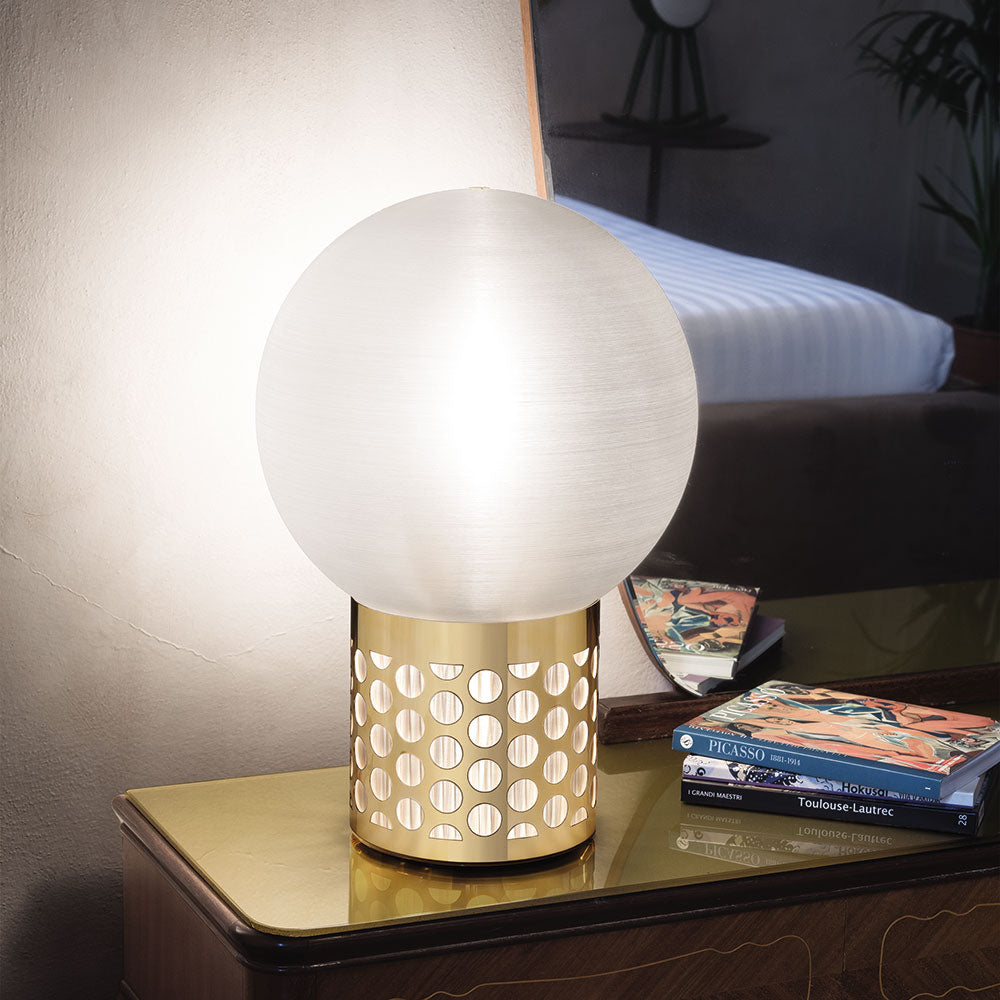 Atmosfera Table Lamp in Detail.