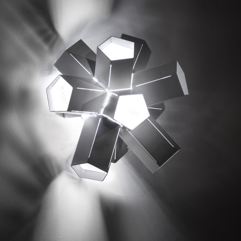 Bang Outdoor LED Step Light in Detail.