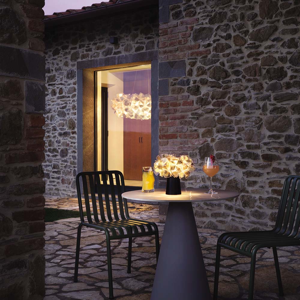 Clizia Mama Non Mama Table Lamp in Outside Area.