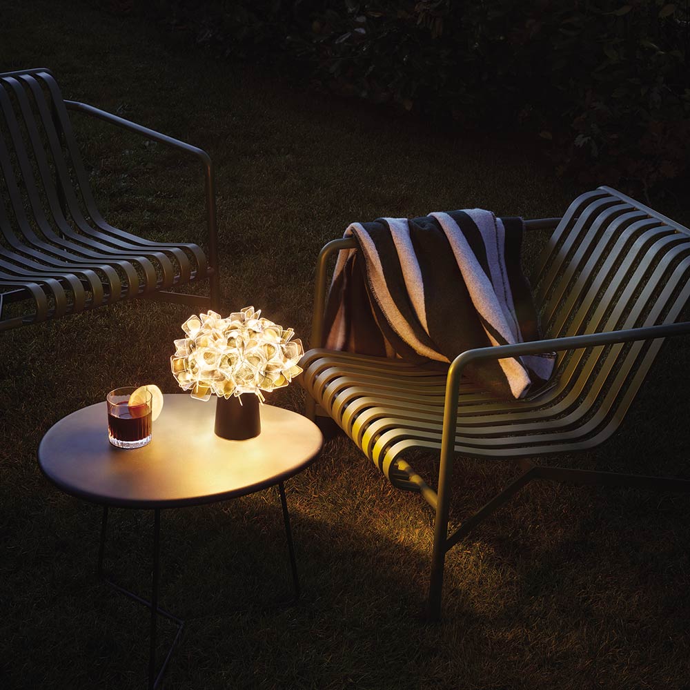 Clizia Mama Non Mama Table Lamp in Outside Area.