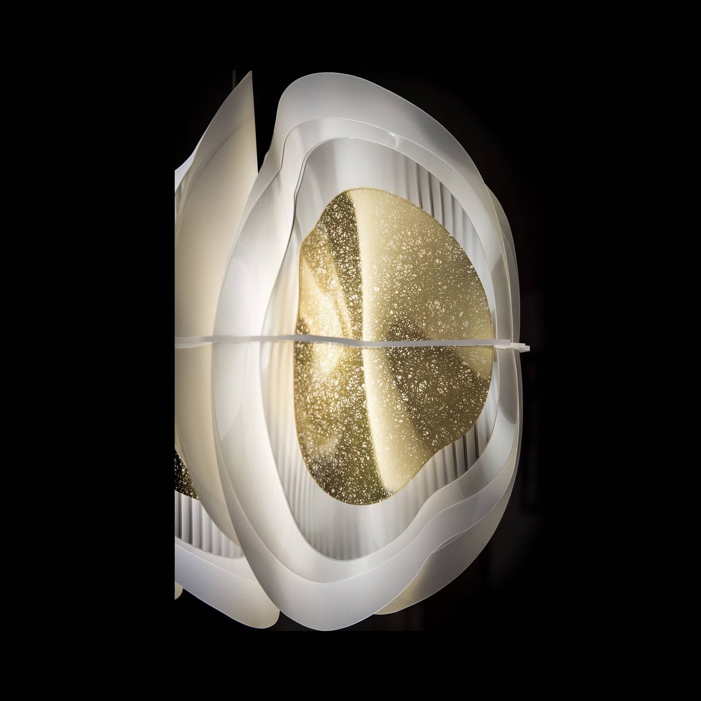 Fiordlys Linear LED Pendant Light in Detail.