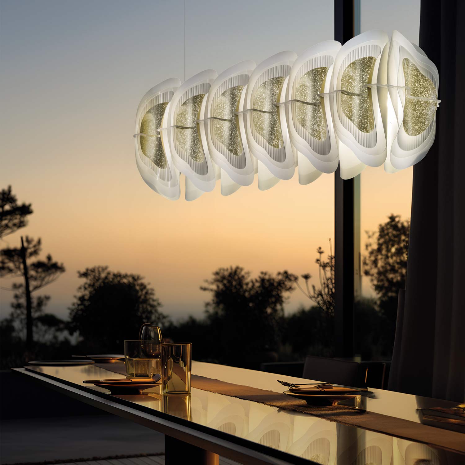 Fiordlys Linear LED Pendant Light in dining room.