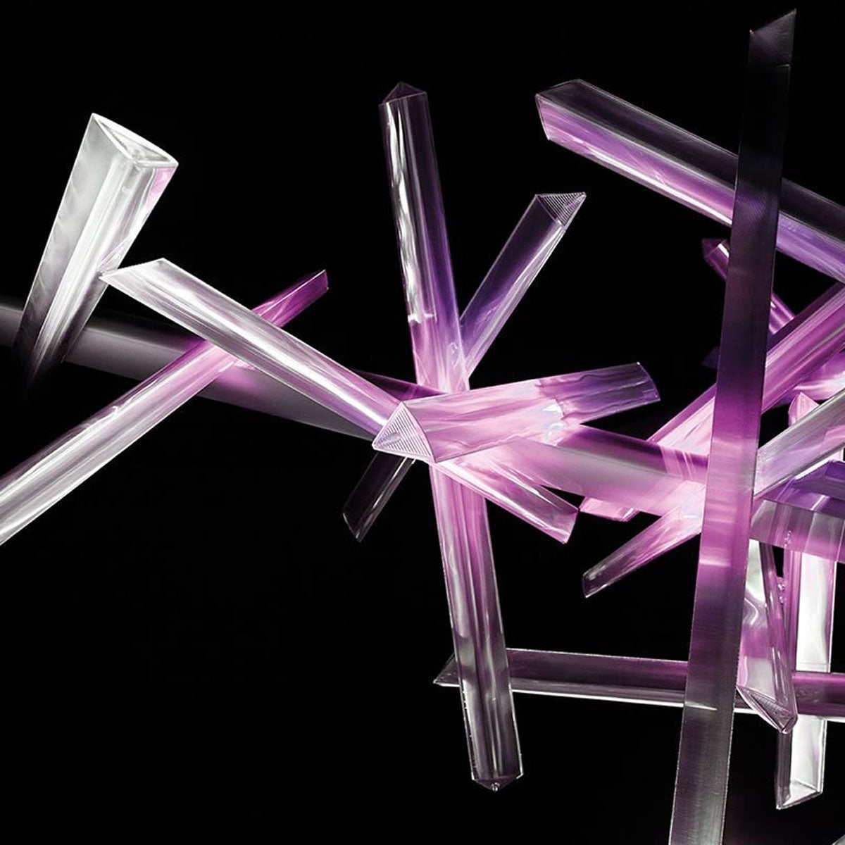 La Traviata LED Pendant Light in Detail.