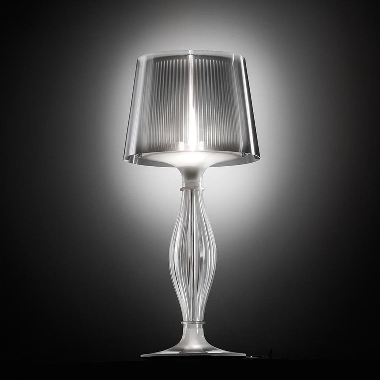 Liza Table Lamp in Detail.