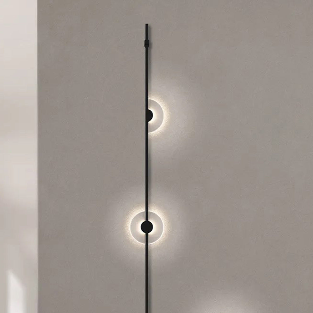 Suspenders® 2-Bar Mezzaluna LED Wall Light in Detail.