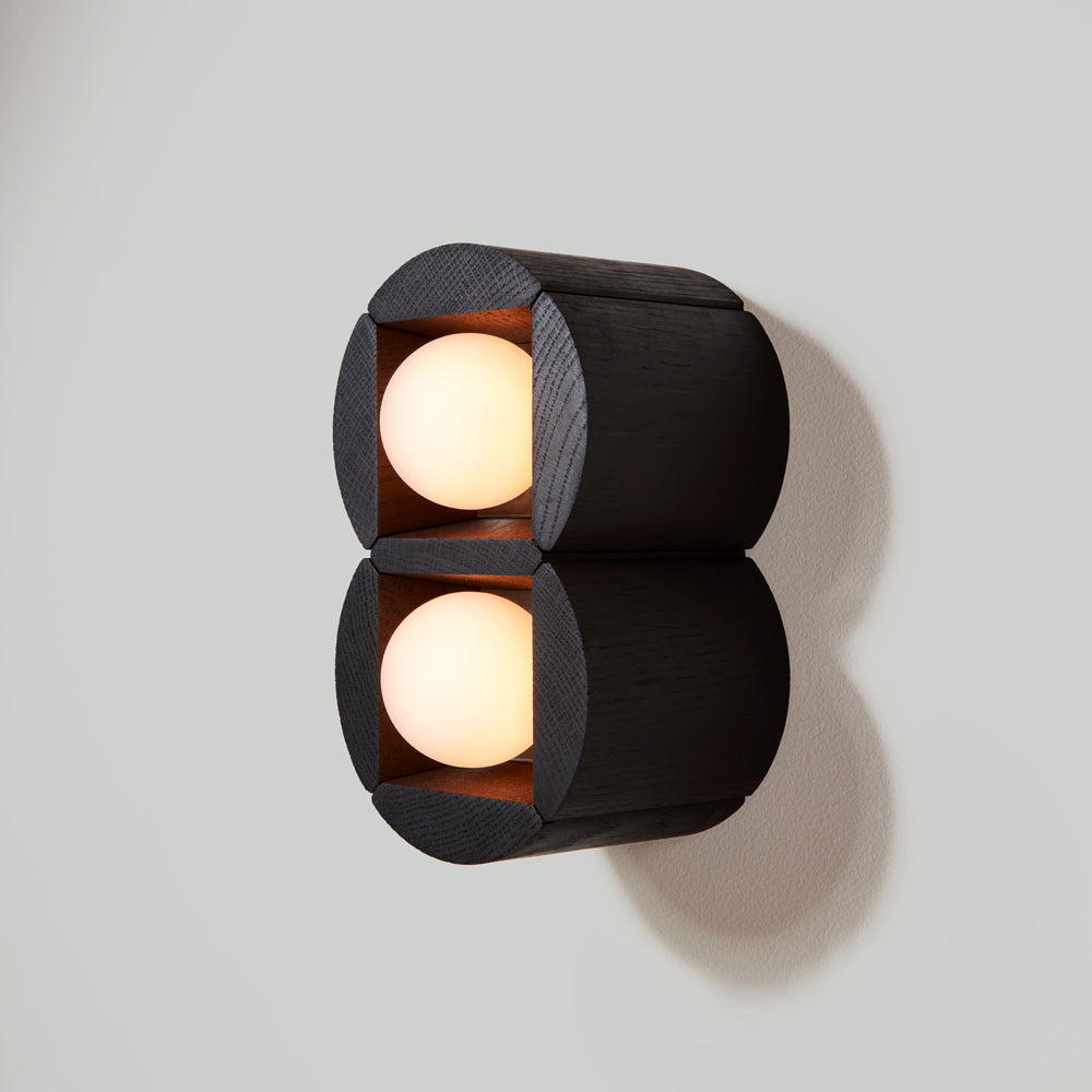 Dot Wall Light in Detail.