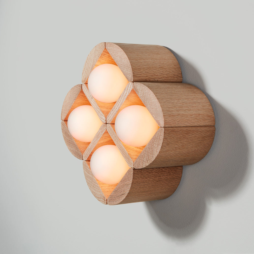 Dot Wall Light in Detail.