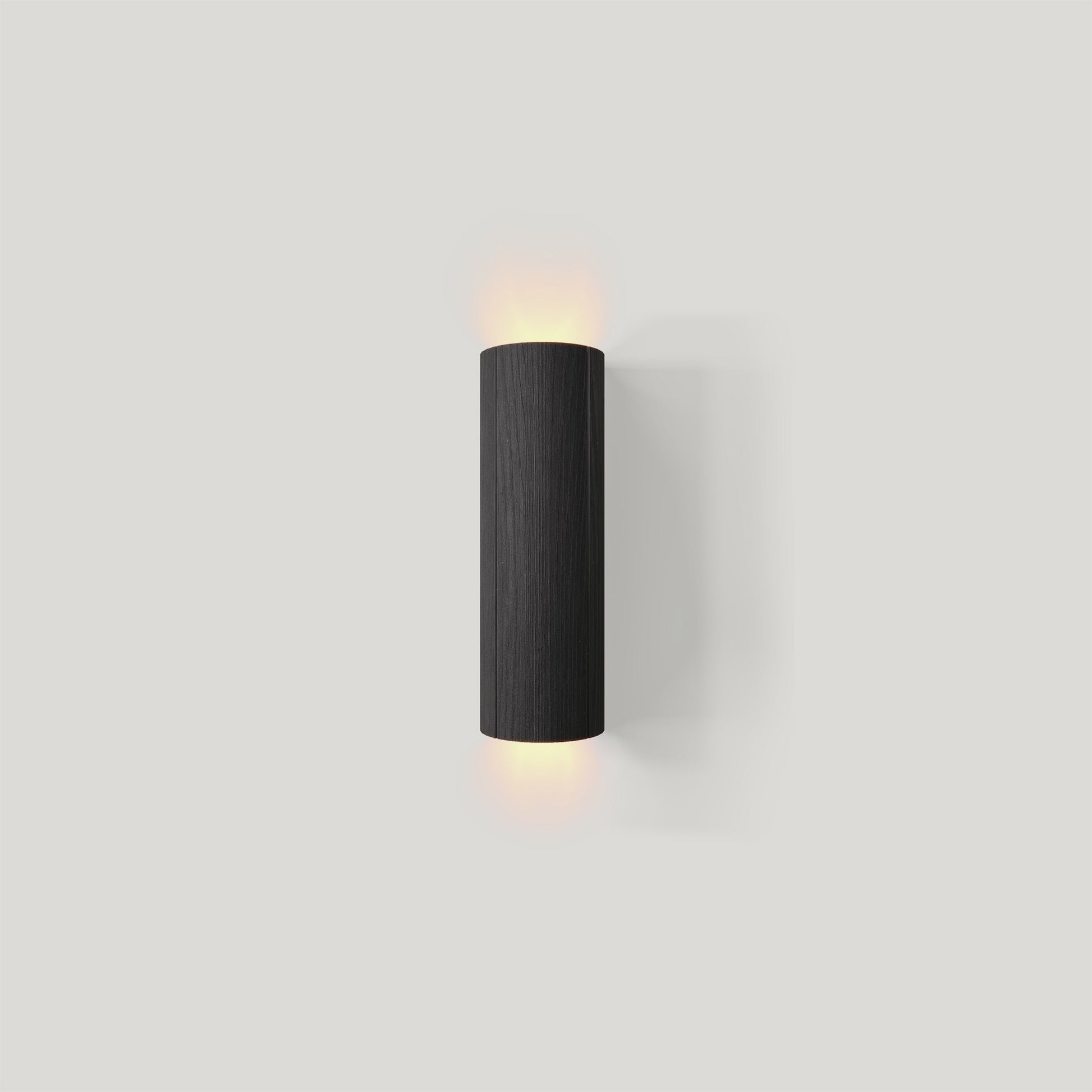 Pillar Wall Light in Detail.