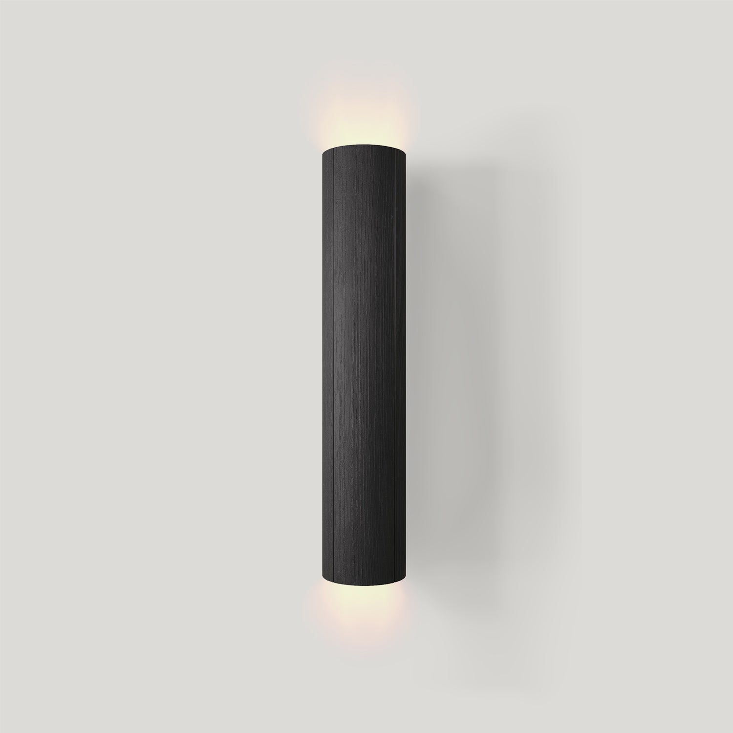 Pillar Wall Light in Detail.