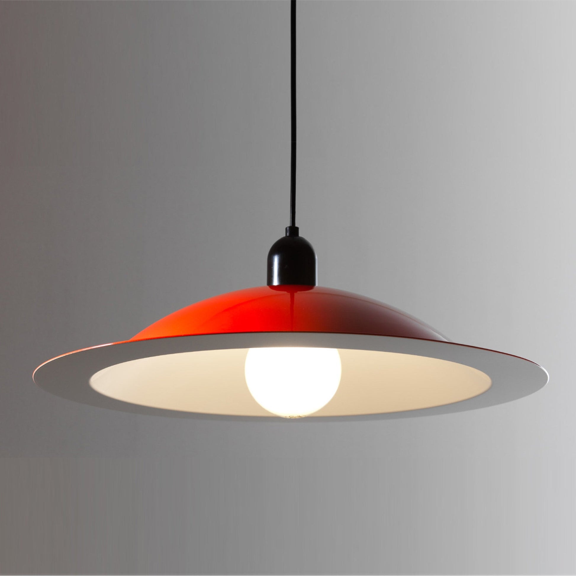 Lampiatta Pendant Light in Detail.