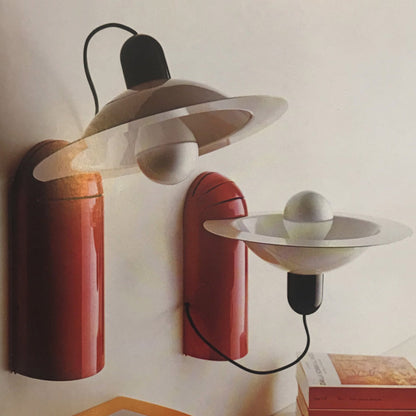 Lampiatta Table Lamp/Wall Light in Detail.